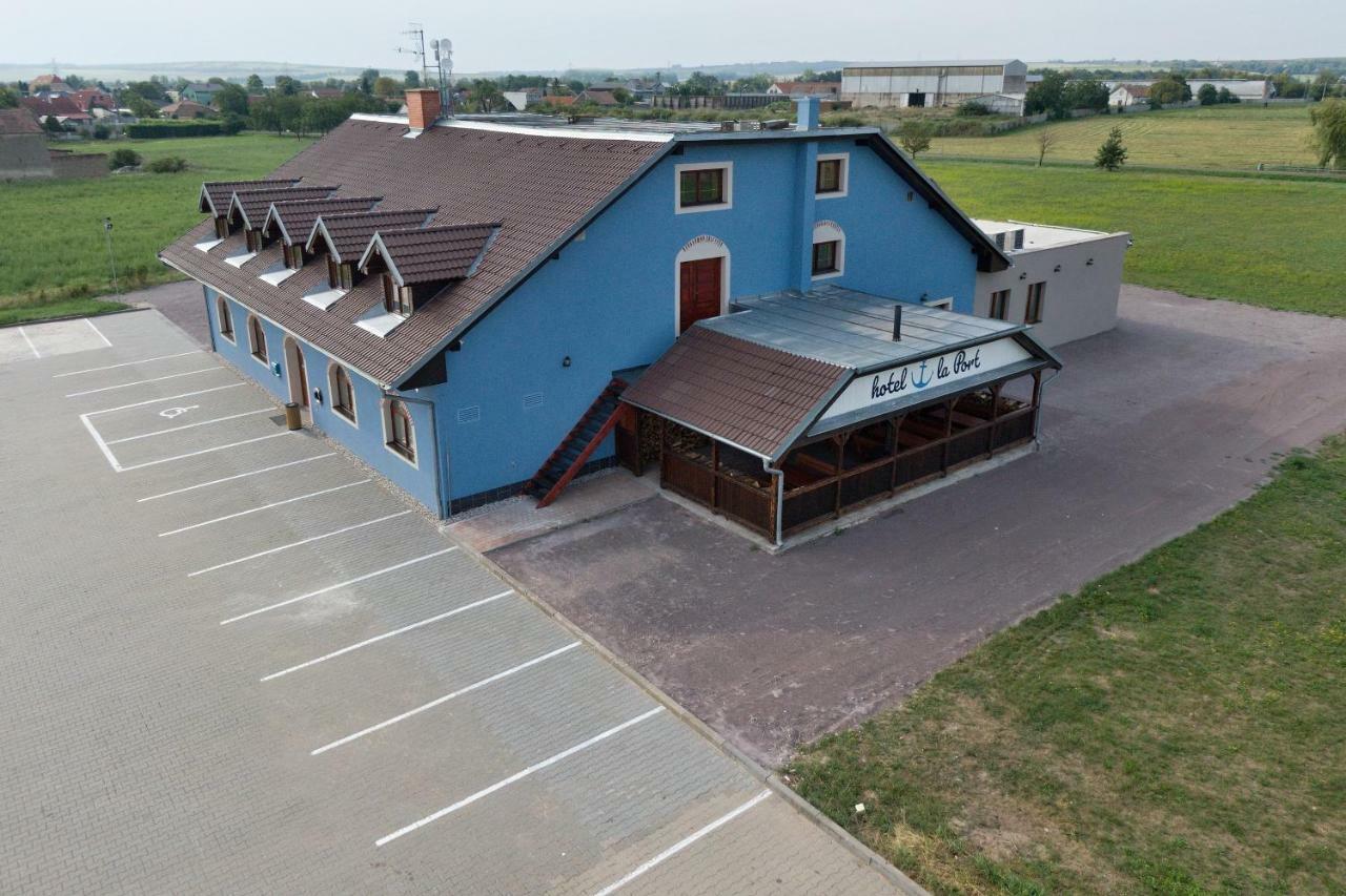 La Port Hotel Znojmo Kültér fotó